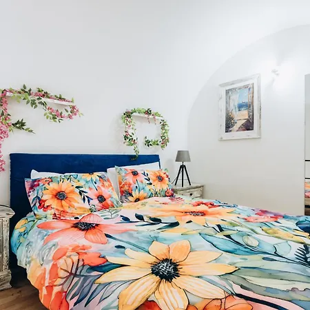 Апартаменты Castle Living *