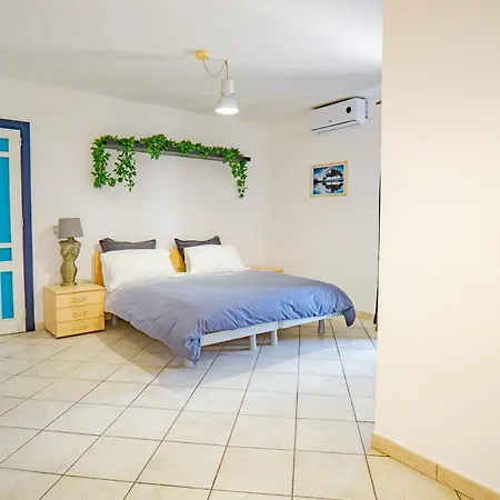 Apartment Castle Living