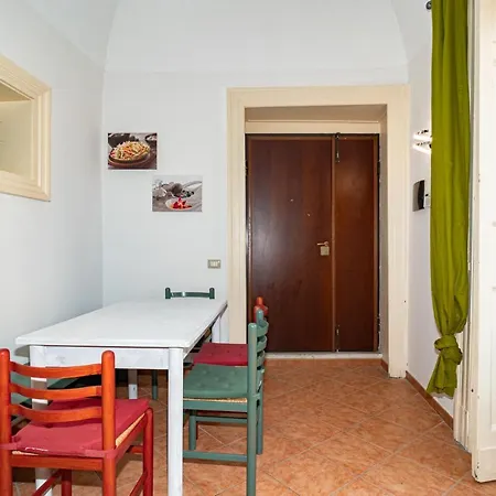 Castle Living كاتانيا