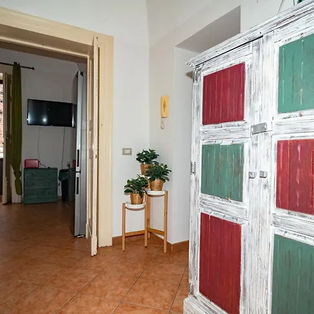 Castle Living * كاتانيا